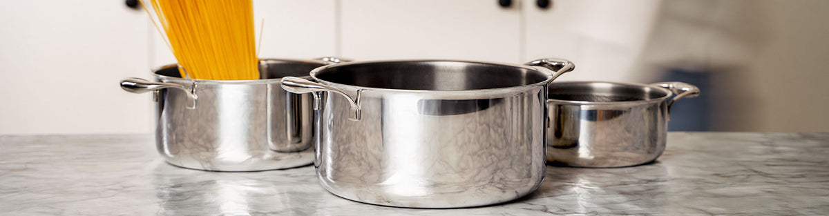 030205|Sauteuses Et Marmites