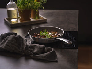 ZERO – NATURAL NON-STICK FRYING PAN 26CM - 2