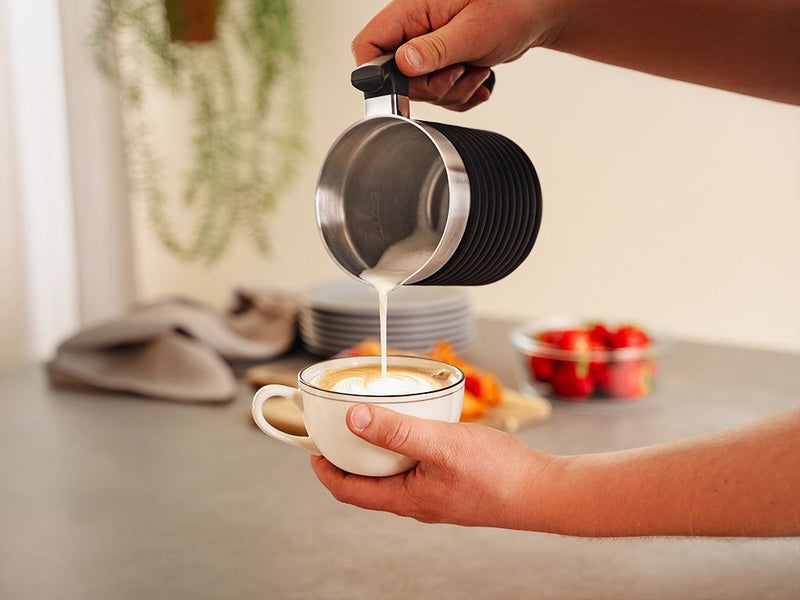 TASSE DE MOUSSEUR À LAIT