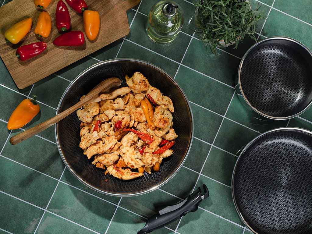 ENSEMBLE DE POÊLE À WOK AVEC POIGNÉE DÉTACHABLE 30CM