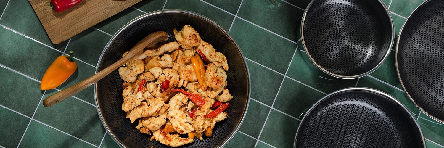 ENSEMBLE DE POÊLE À WOK AVEC POIGNÉE DÉTACHABLE 30CM