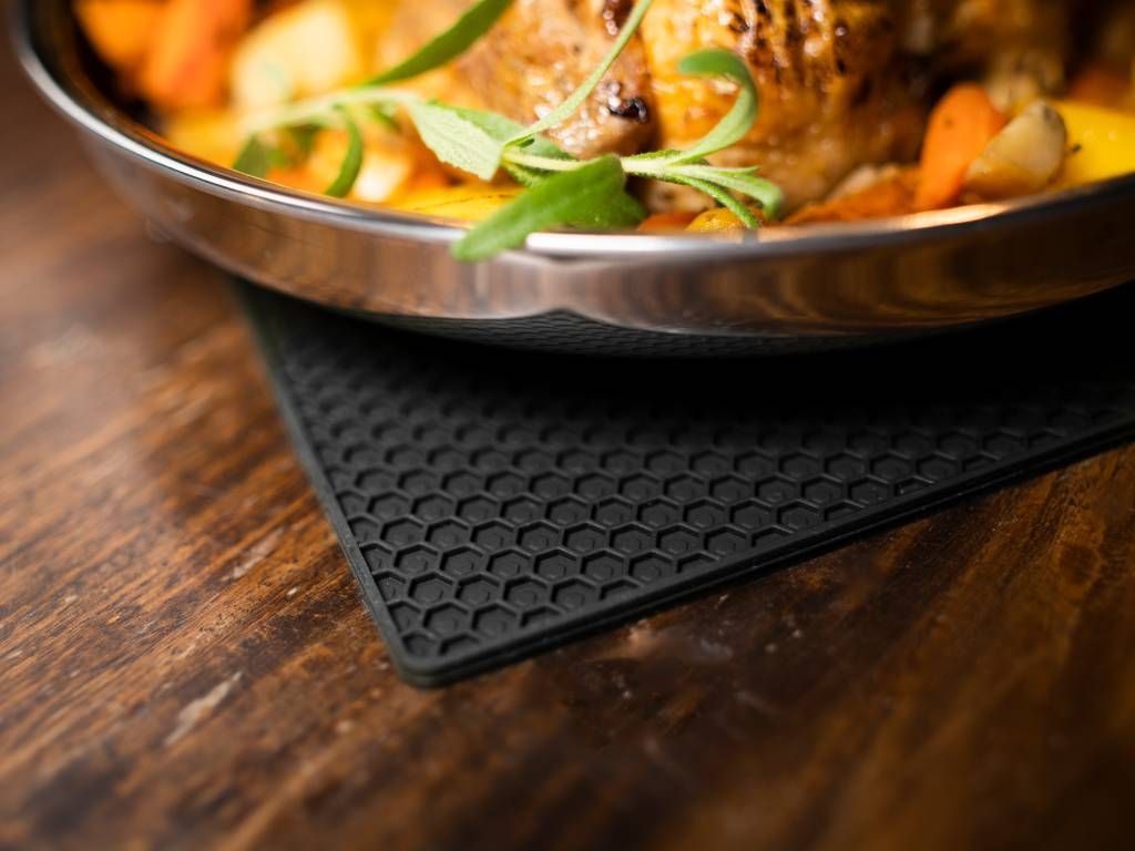 MANIQUE / DESSOUS-DE-PLAT LOT DE 2 - 5