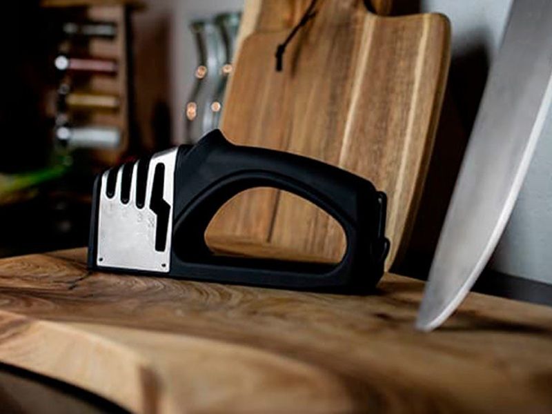 AFFÛTEUR DE COUTEAU - 2